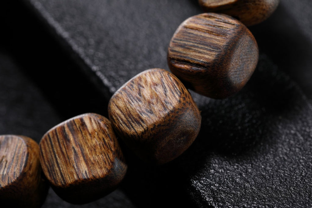 Flat Square Agarwood Bracelet | TACHIAN Natural Aloeswood - TACHIAN