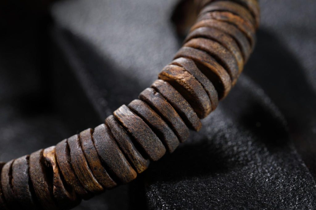 Sinking Agarwood Disc Bracelet | TACHIAN Natural Aloeswood - TACHIAN