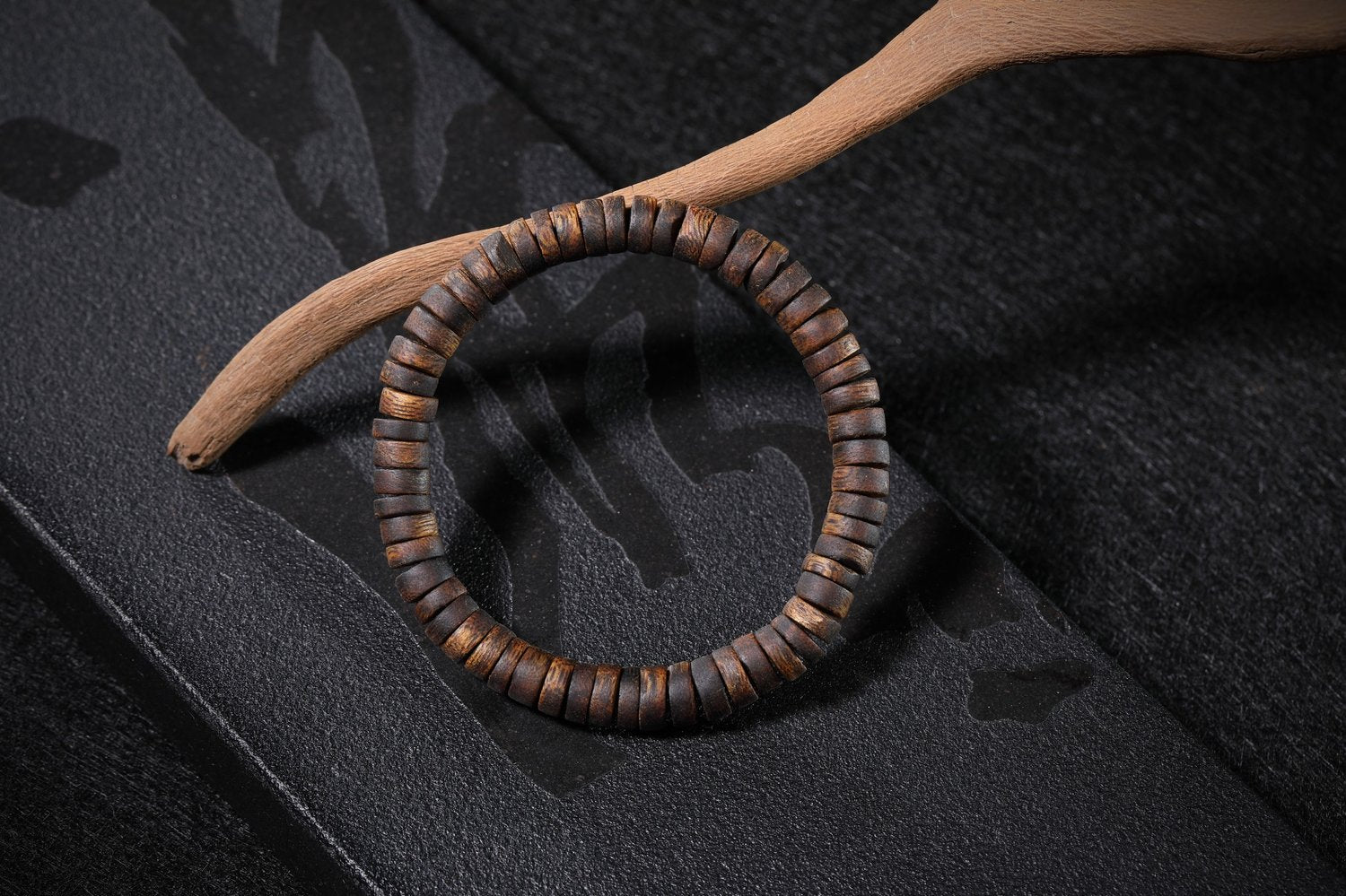 Agarwood Disc Bracelet | TACHIAN Natural Aloeswood - TACHIAN