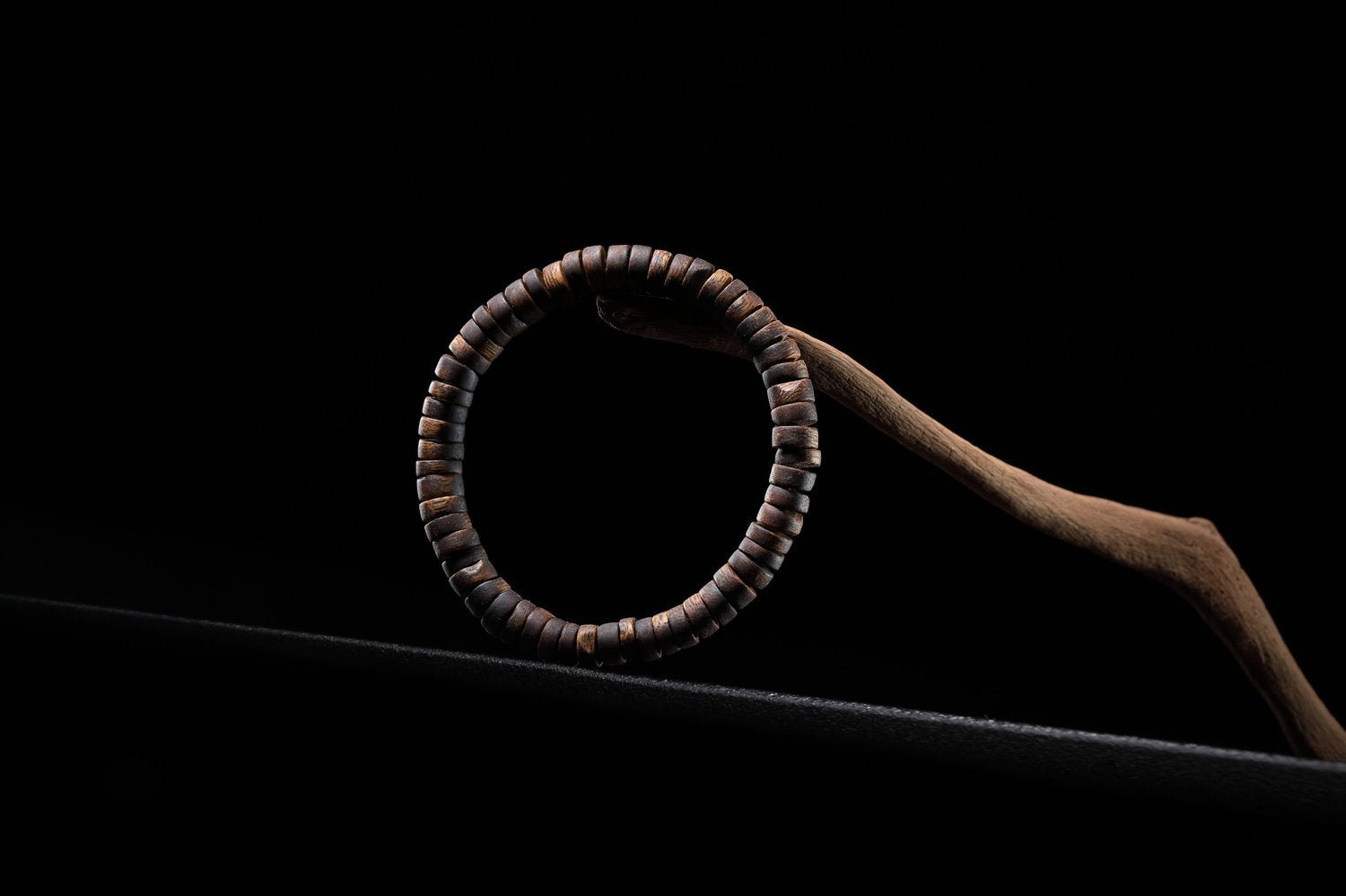 Agarwood Disc Bracelet | TACHIAN Natural Aloeswood - TACHIAN